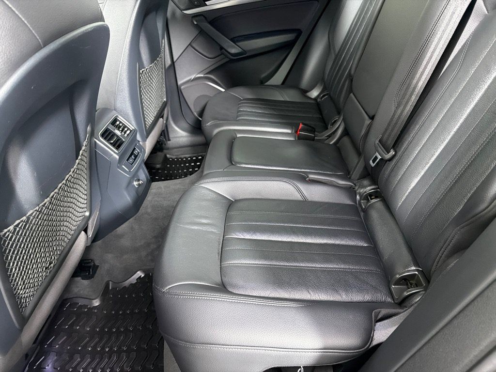 Used 2018 Audi Q5 2.0T Premium Plus AWD/4WD image 19