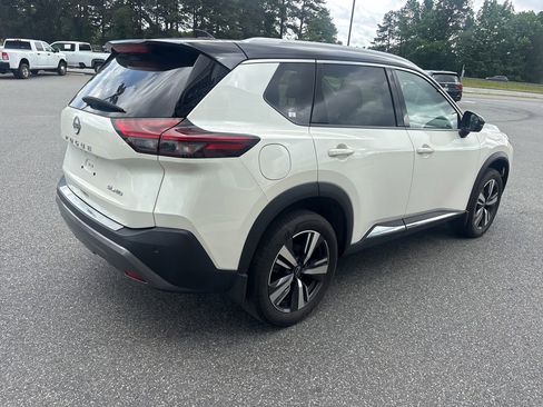 Used 2023 Nissan Rogue SL AWD/4WD image 8