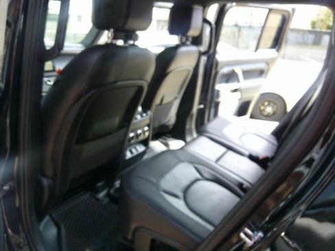 Used 2023 Land Rover Defender 130 X-Dynamic SE AWD/4WD image 62
