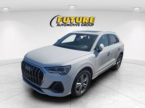 Used 2023 Audi Q3 2.0T Premium Plus AWD/4WD image 3