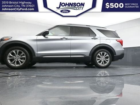 Certified 2023 Ford Explorer Limited w/ Equipment Group 301A RWD image 32