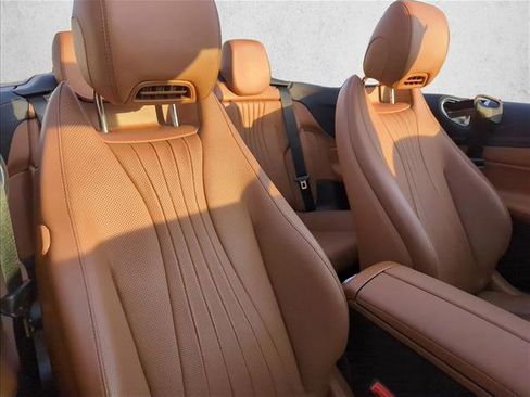 Used 2023 Mercedes-Benz E 450 Cabriolet image 27