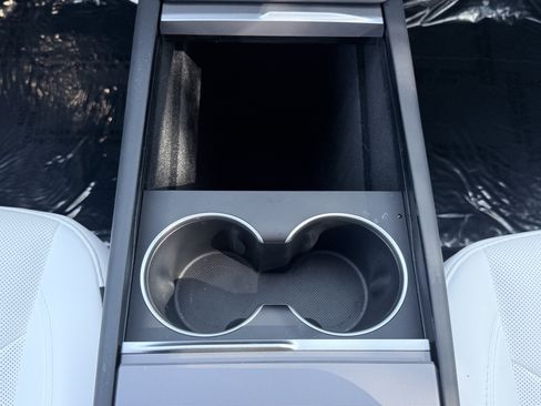 Used 2026 Tesla Model Y AWD image 15