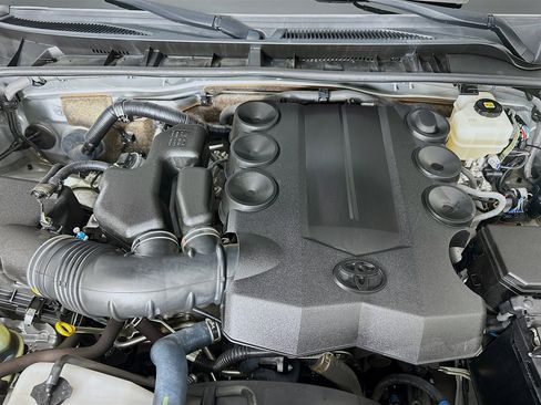 Used 2020 Toyota 4Runner TRD Off-Road Premium image 34