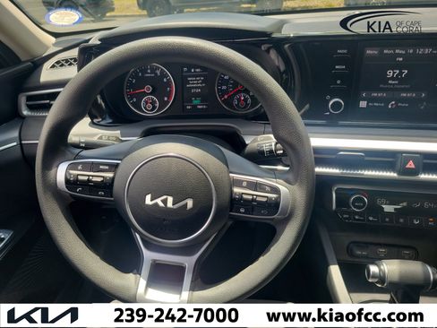 Used 2022 Kia K5 LXS FWD image 20