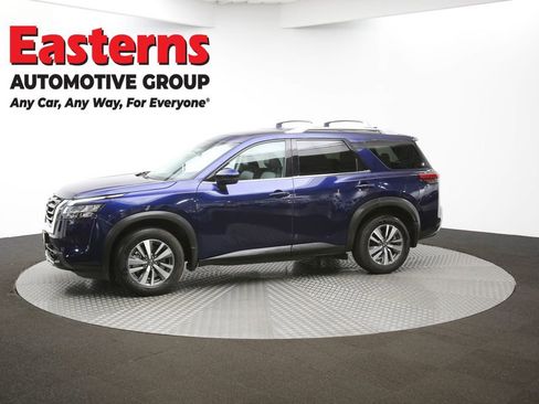 Used 2024 Nissan Pathfinder SL AWD/4WD image 58