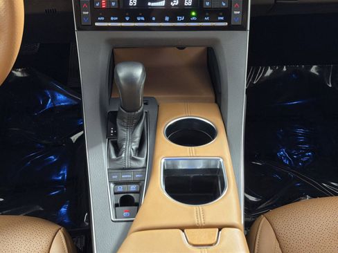 Used 2019 Toyota Avalon Limited w/ Advanced Safety Package image 22