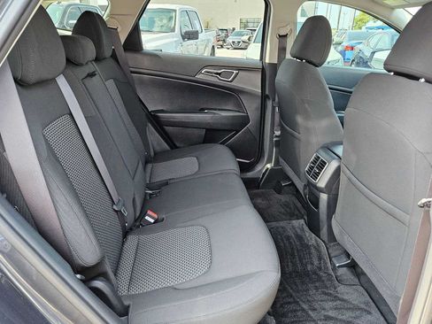 Certified 2024 Kia Sportage LX FWD image 19