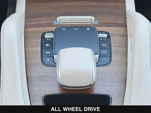 Used 2024 Mercedes-Benz GLE 350 4MATIC image 21