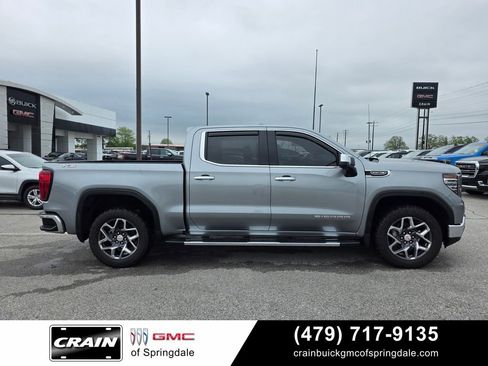 Used 2025 GMC Sierra 1500 SLT w/ SLT Premium Plus Package AWD/4WD image 9