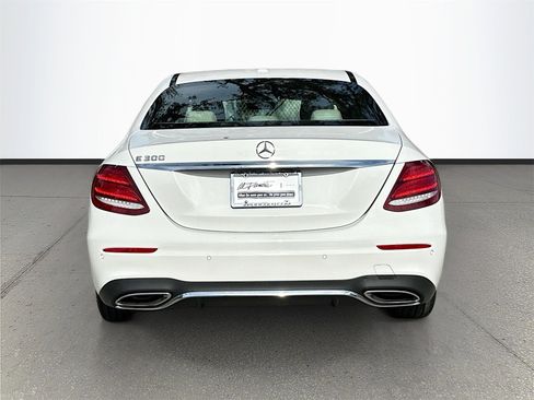 Used 2017 Mercedes-Benz E 300 image 6