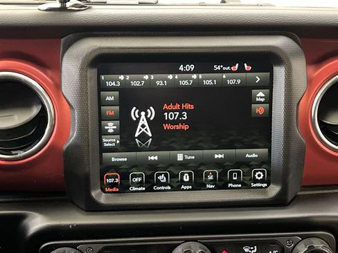 Used 2022 Jeep Wrangler Unlimited Rubicon w/ Xtreme Recon 35" Tire Package image 16