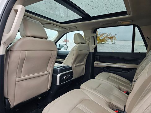 Used 2023 Ford Expedition Max Limited image 12