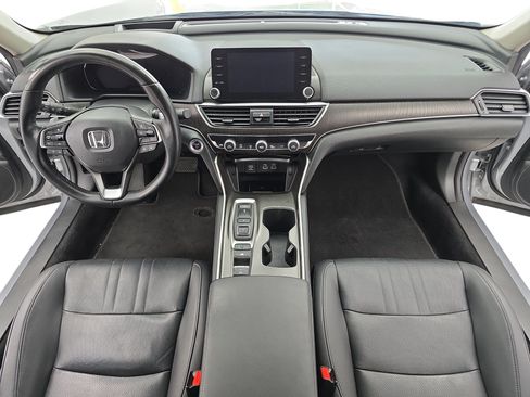 Used 2022 Honda Accord Touring image 9