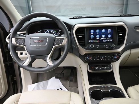 Used 2023 GMC Acadia Denali w/ Denali Technology Package AWD/4WD image 15