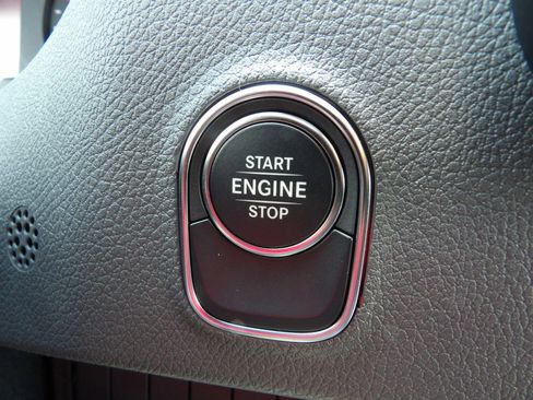 Used 2023 Mercedes-Benz Sprinter 3500 image 22