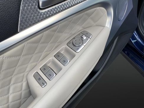 Used 2023 Genesis G70 3.3T w/ Sport Prestige Package image 35