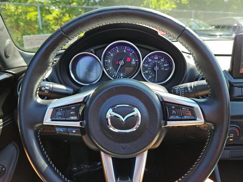 Used 2023 MAZDA MX-5 Miata Club w/ Brembo/BBS Recaro Package RWD image 18