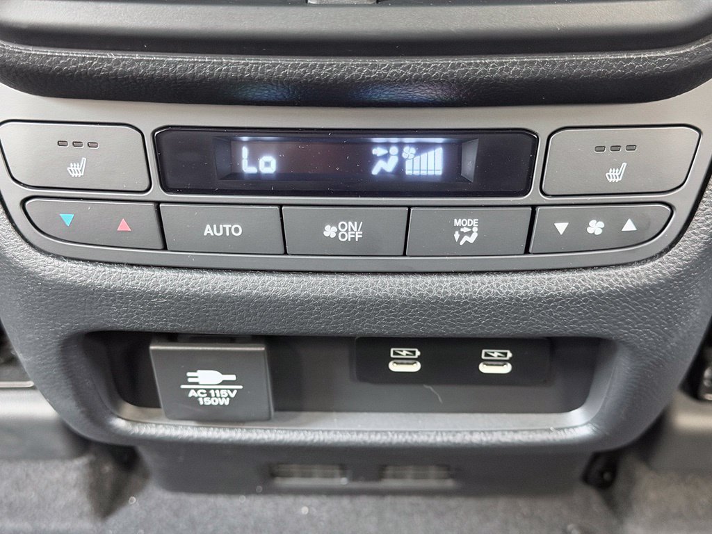 Used 2026 Honda Pilot Elite image 25