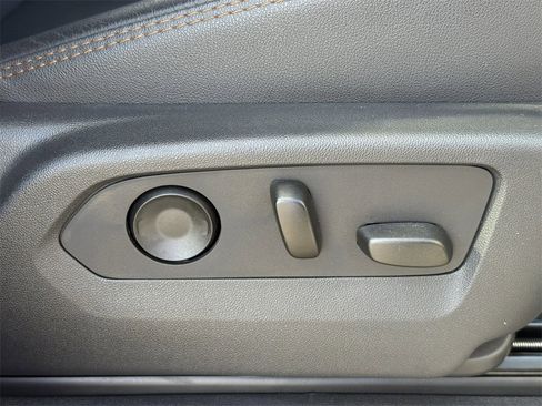 Used 2024 GMC Sierra 2500 AT4 w/ AT4 Preferred Package image 39