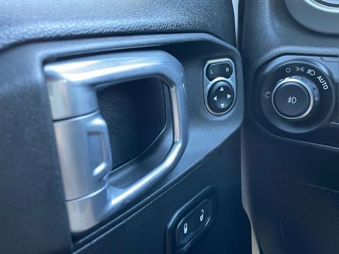 Used 2021 Jeep Wrangler Unlimited Sport image 20