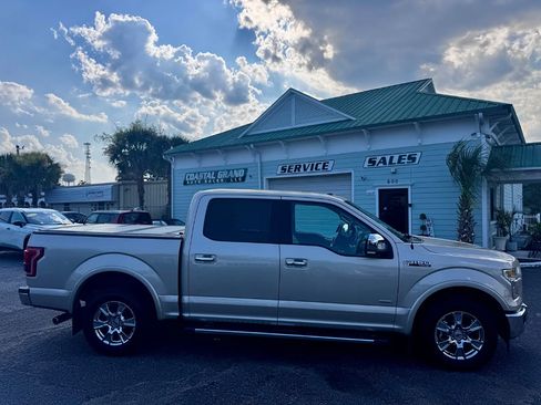 Used 2017 Ford F150 Lariat RWD image 6