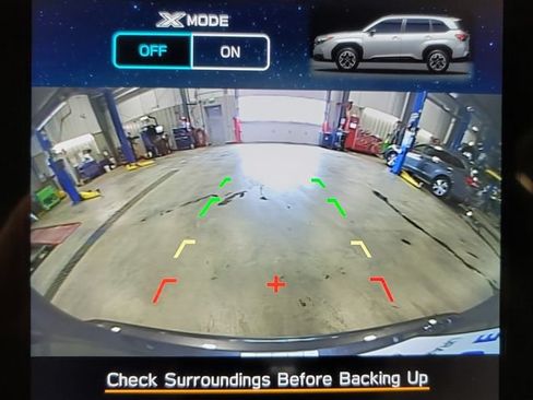 Used 2025 Subaru Forester Premium AWD/4WD image 4