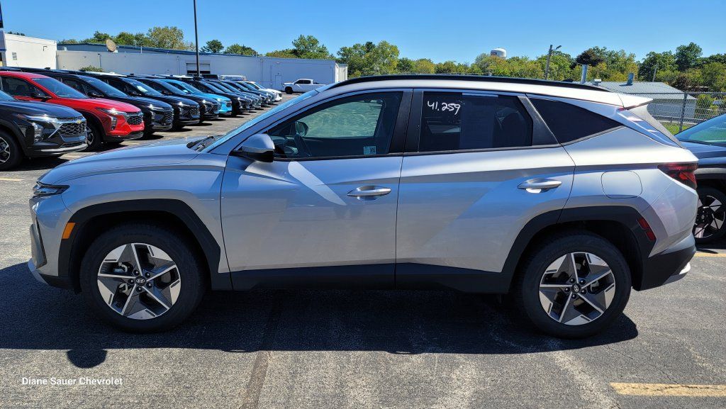 Used 2025 Hyundai Tucson SEL AWD/4WD image 3