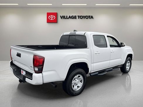 Certified 2023 Toyota Tacoma SR image 5