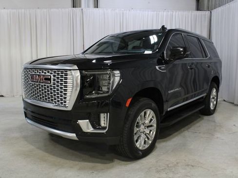Used 2021 GMC Yukon Denali w/ Advanced Technology Package AWD/4WD image 36