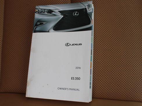 Used 2016 Lexus ES 350 w/ Premium Package w/Wood Trim image 27