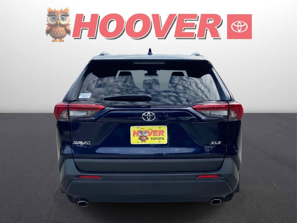 Used 2025 Toyota RAV4 XLE w/ Convenience Package FWD image 3