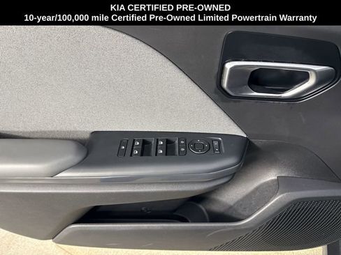 Certified 2025 Kia K4 EX FWD image 18