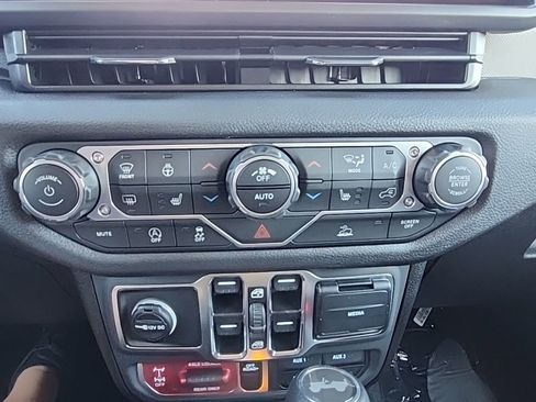 New 2025 Jeep Wrangler Willys image 34