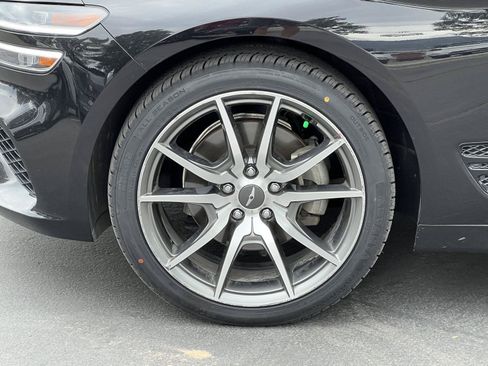 Used 2023 Genesis G70 2.0T AWD/4WD image 13