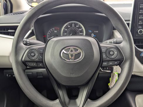 Used 2021 Toyota Corolla LE w/ Carpet Mat Package (TMS) image 20