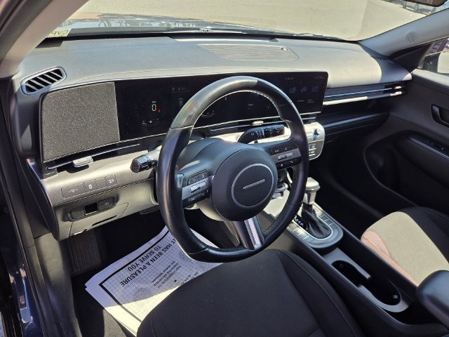 Used 2025 Hyundai Kona SEL FWD image 8