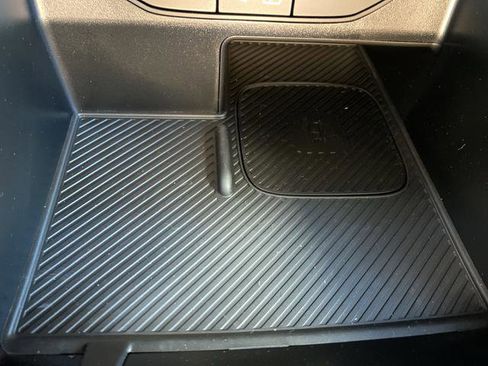 New 2025 Kia Sorento SX image 27