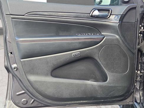 Used 2021 Jeep Grand Cherokee Trailhawk w/ Premium Lighting Group image 19