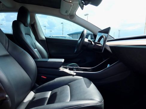 Used 2018 Tesla Model 3 Performance AWD/4WD image 16