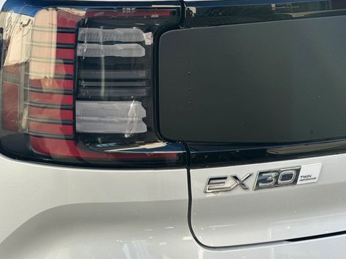 New 2026 Volvo EX30 Cross Country Ultra w/ Protection Package Premier image 26