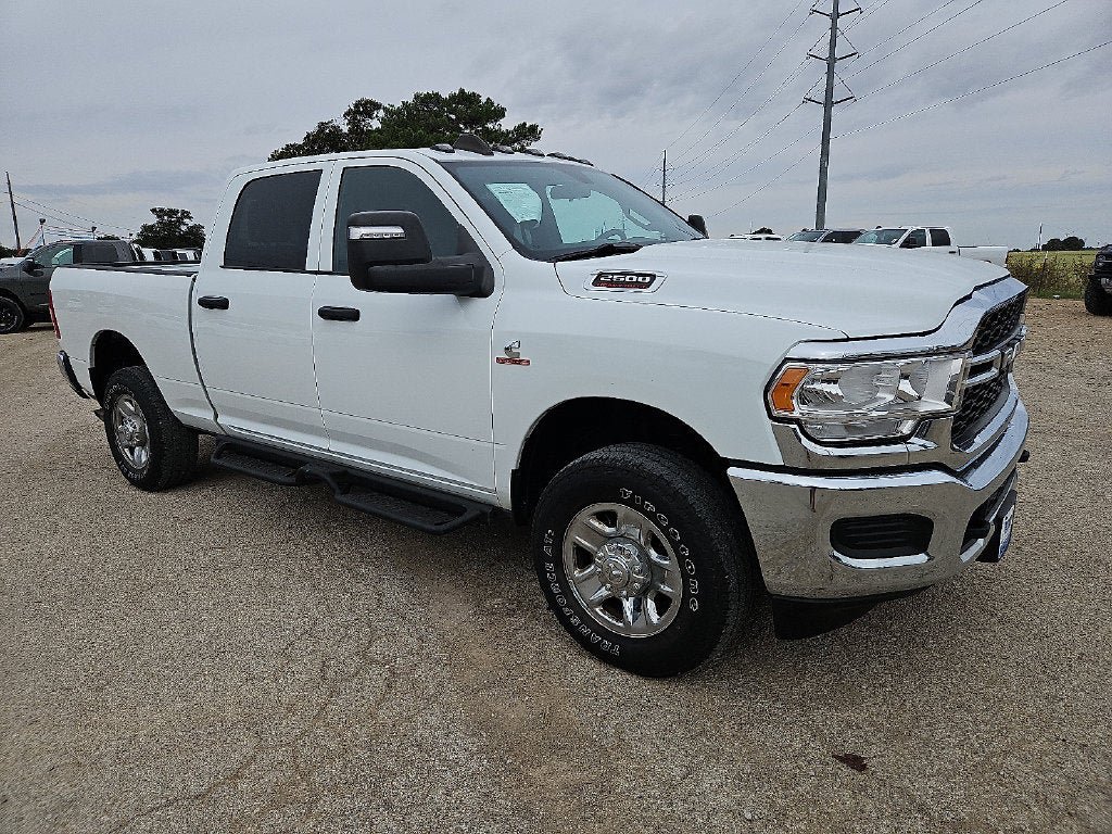 Used 2024 RAM 2500 Tradesman w/ Chrome Appearance Group AWD/4WD image 10