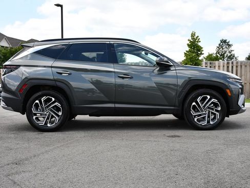 Used 2025 Hyundai Tucson Limited AWD/4WD image 8