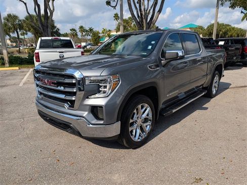 Used 2020 GMC Sierra 1500 SLE w/ SLE Value Package image 3