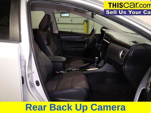 Used 2018 Toyota Corolla SE FWD image 15