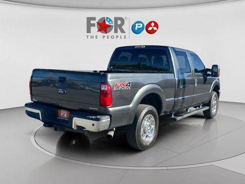 Used 2016 Ford F250 XLT w/ XLT Premium Package AWD/4WD image 4