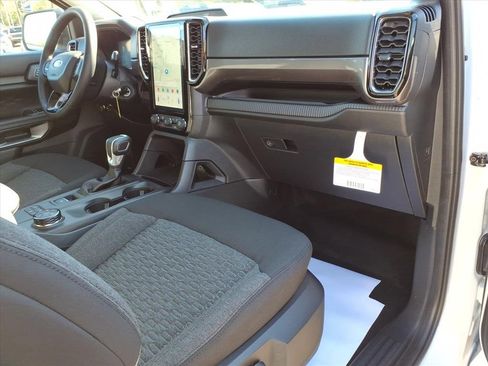 New 2025 Ford Ranger XLT w/ Black Appearance Package image 9