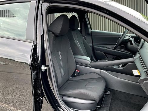 New 2026 Hyundai Elantra Sport FWD image 9