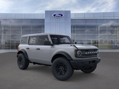 New 2026 Ford Bronco Base w/ Sasquatch Package image 7