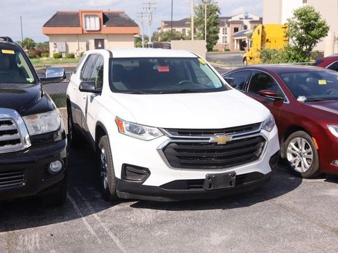 Used 2018 Chevrolet Traverse LS w/ LPO, Floor Liner Package AWD/4WD image 2